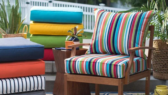 Перешитый диван с новой обивкой